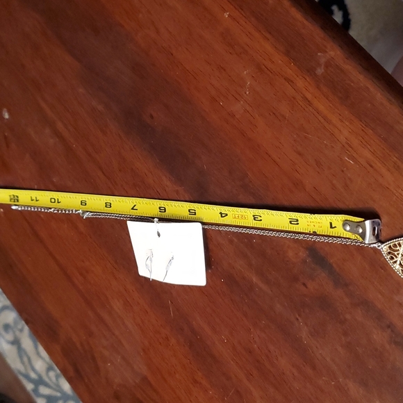 Openwork set earrings & necklace - Picture 7 of 9